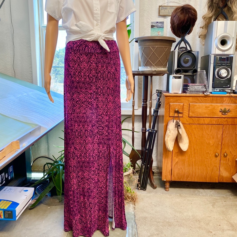 Pink & Black Maxi Skirt/L